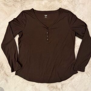 NWOT a.n.a Brown Long-Sleeve Ribbed Henley Top